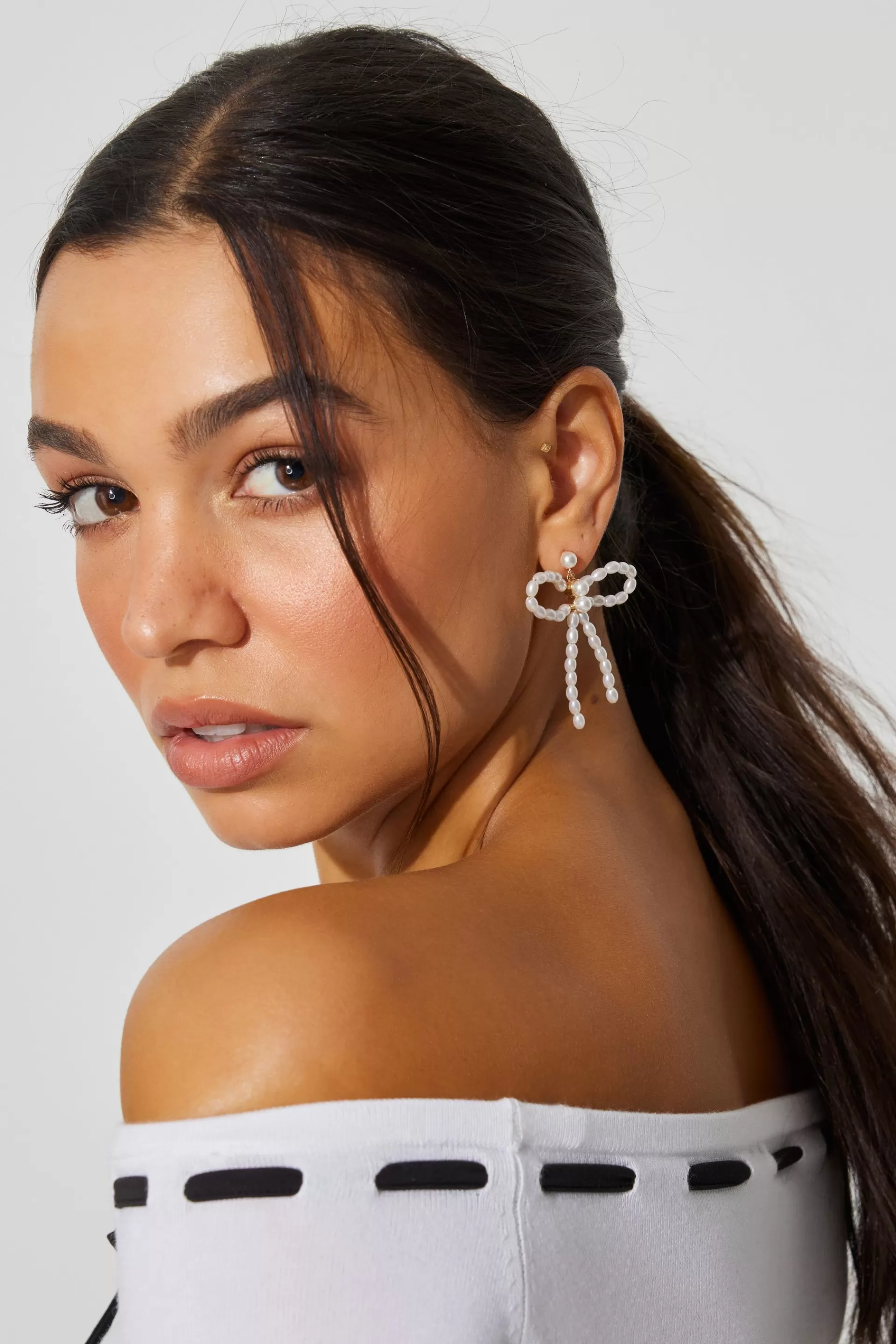 Bow Pearl Earrings*Garage Clothing Flash Sale